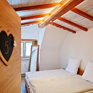 Deluxe Zimmer mit Kingsize-Bett